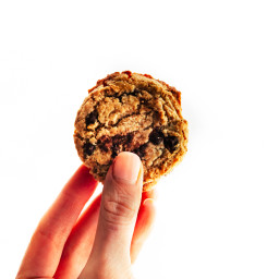 The Best Vegan Chocolate Chip Cookies {Paleo}