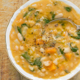 THE BEST WHITE BEAN SOUP
