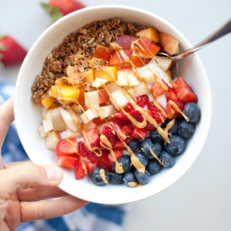 The Best Yogurt and Cottage Cheese Breakfast Bowl