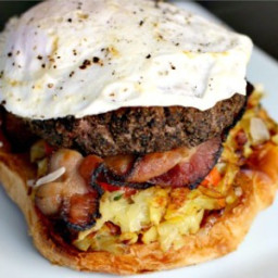 the-manliest-breakfast-burger-2134227.jpg