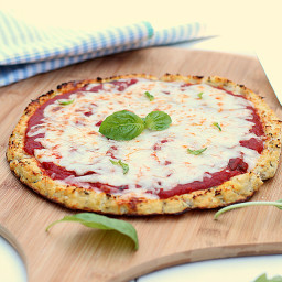 the-perfect-cauliflower-pizza-crust-1834255.jpg
