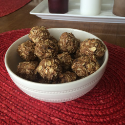 The Perfect Snack: No-Bake, No-Sugar, High-Protein Energy Bites
