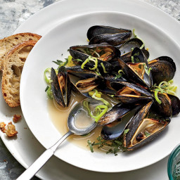 The "No-Recipe" Recipe for Making Mussels