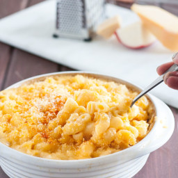 The Ultimate Baked Macaroni and Cheese