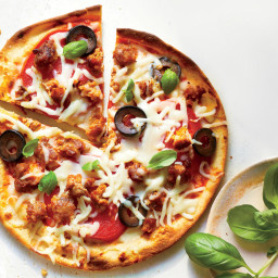 These 20-Minute Sausage and Tomato Mini Pizzas Have 292 Calories