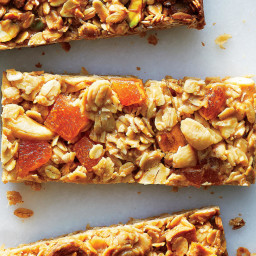 These Cashew-Apricot Bars Have Just 181 Calories