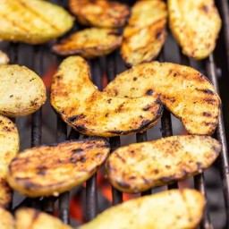 These Grilled Potatoes Are an Effortless Side for Lazy Summer Grilling