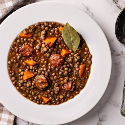 These Herbed Lentils with Italian Sausage Is the Perfect Comfort Food