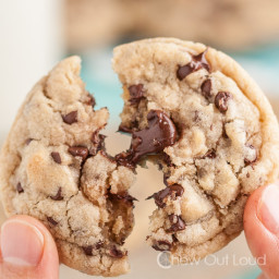 thick-and-chewy-chocolate-chip-cookies-1627485.jpg