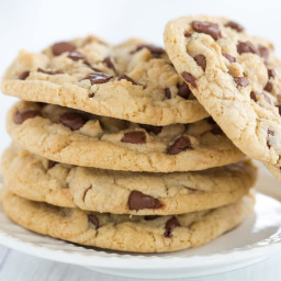 thick-and-chewy-chocolate-chip-cookies-1971958.jpg