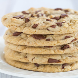thick-and-chewy-chocolate-chip-cookies-6aa00f8c82d52f2a519e15d7.jpg