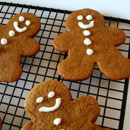 thick-and-chewy-gingerbread-cookies-1350782.jpg