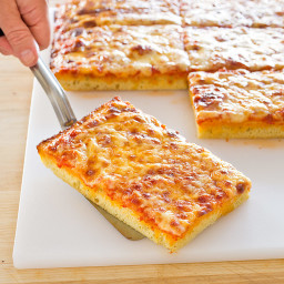 thick-crust-sicilian-style-pizza-1629313.jpg