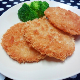 Thick-Sliced Hamukatsu (Deep-Fried Breaded Ham) with Tasty Cheese Flavor