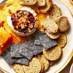 This Easy, Impressive Baked Brie Comes Together In 30 Minutes