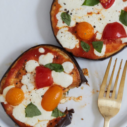 This Eggplant Pizza Is Low-Carb, Gluten-Free and Ready in Under an Hour