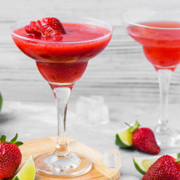 This Frozen Strawberry Daiquiri is the Boozy Fruit Smoothie Dreams Are Made