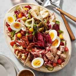 This Italian Antipasta Salad Is Great as a Starter or a Main Dish