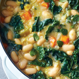 This Might Be the Best Vegetarian White Bean Chili Recipe Ever