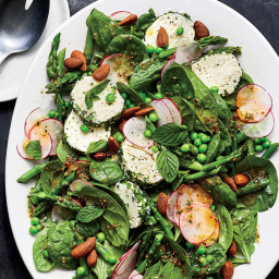 This Spring Salad With Herbed Goat Cheese Is Like a Picnic in the Garden