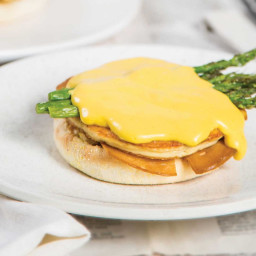 This Vegan Hollandaise Sauce Will Make Your Meat-Eating Friends Jealous