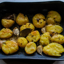 Thyme and bay leaf roast potatoes