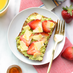toast-tuesday-strawberry-avocado-and-white-cheddar-toast-1663495.png
