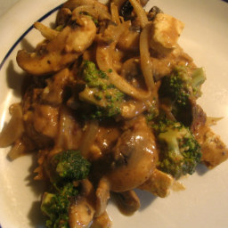 Tofu and Broccoli with Peanut Sauce
