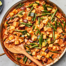 tofu-and-summer-vegetable-curry-2446882.jpg