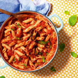 Tomato and basil pasta sauce recipe with a soy sauce twist