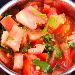Tomato and Coriander Salad (Salatat Tamatim wa Kuzbara)