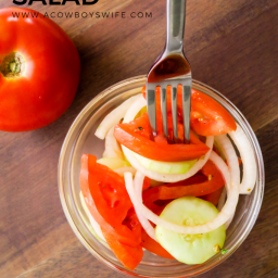 tomato-and-cucumber-salad-2233176.png