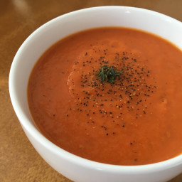 tomato-and-roasted-red-pepper-soup-1938390.jpg