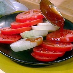 Tomato and Vidalia Onion Salad with Steak Sauce Dressing