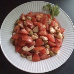 tomato-mozzarella-salad-2.jpg