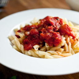 Tomato Sauce With Capers and Vinegar