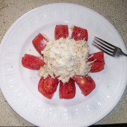tomato-stuffed-with-chicken-salad-2.jpg