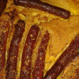 traditional-british-toad-in-the-hole-and-mini-toads-too-2145281.jpg