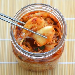 Traditional kimchi (Napa Cabbage Kimchi)