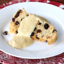 traditional-spotted-dick-english-steamed-pudding-2752928.jpg
