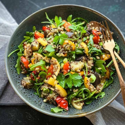 tricolour-quinoa-salad-with-roast-vegetables-2976623.jpg
