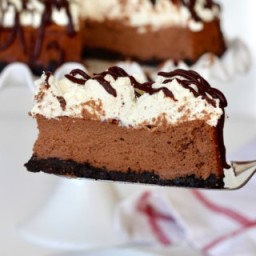 triple-chocolate-mousse-cheesecake-2281256.jpg
