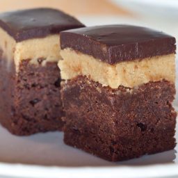 triple-layer-brownies-2459615.jpg