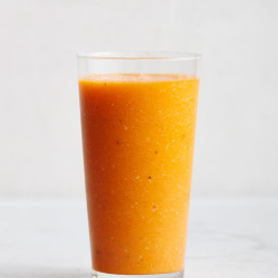 Tropical Carrot, Ginger, and Turmeric Smoothie