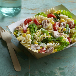 Tuna and sweetcorn pasta salad 