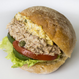 tuna-mayo-sandwiches-c35e88.jpg