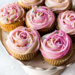 Two-Toned Frosting Roses
