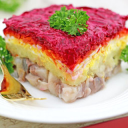 Ukrainian Herring Shuba (Layered Vegetable and Fish Salad)