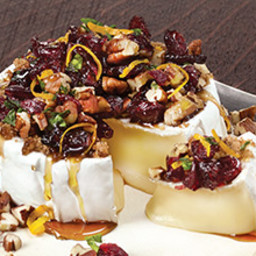 Cranberry Pecan Baked Brie 