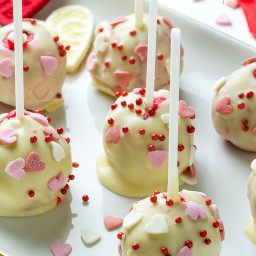 Valentine Red Velvet Cheesecake Pops Recipe